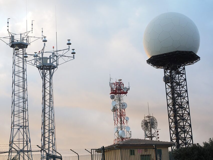 Maximizing the Features of The Weather Channel - Radar App for Accurate Forecasting